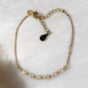 Bracelet en argent plaqué or et perles de culture