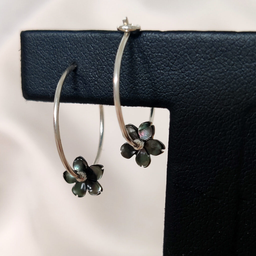 Boucles d'oreille en argent et nacre